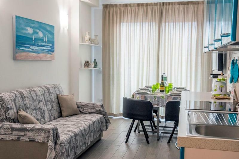 Miramare 22 Apartment Кастелсардо Екстериор снимка