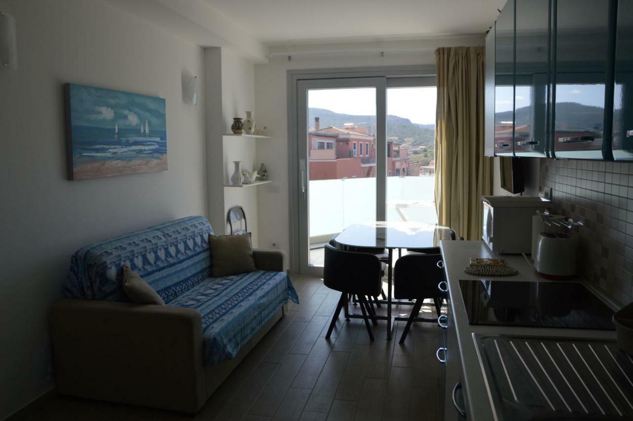 Miramare 22 Apartment Кастелсардо Екстериор снимка